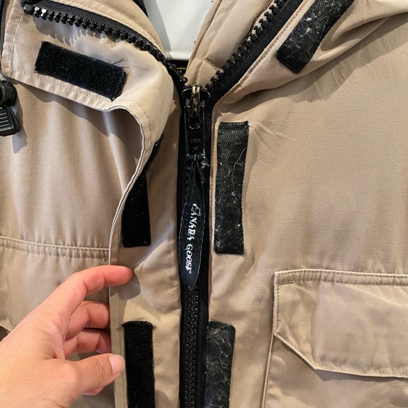 Canada Goose used Expedition Parka Heritage (unisex) size small - Picture 3 of 16